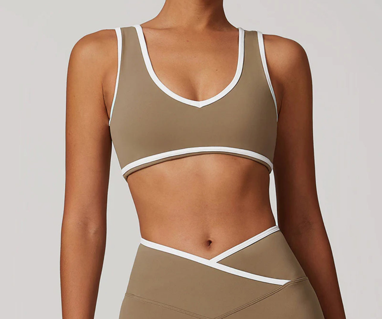 TWO-TONE SPORTS BRA