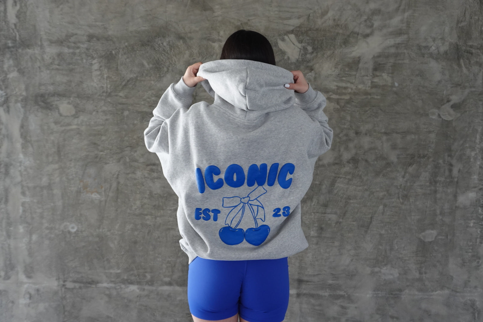 ICONIC HOODIE