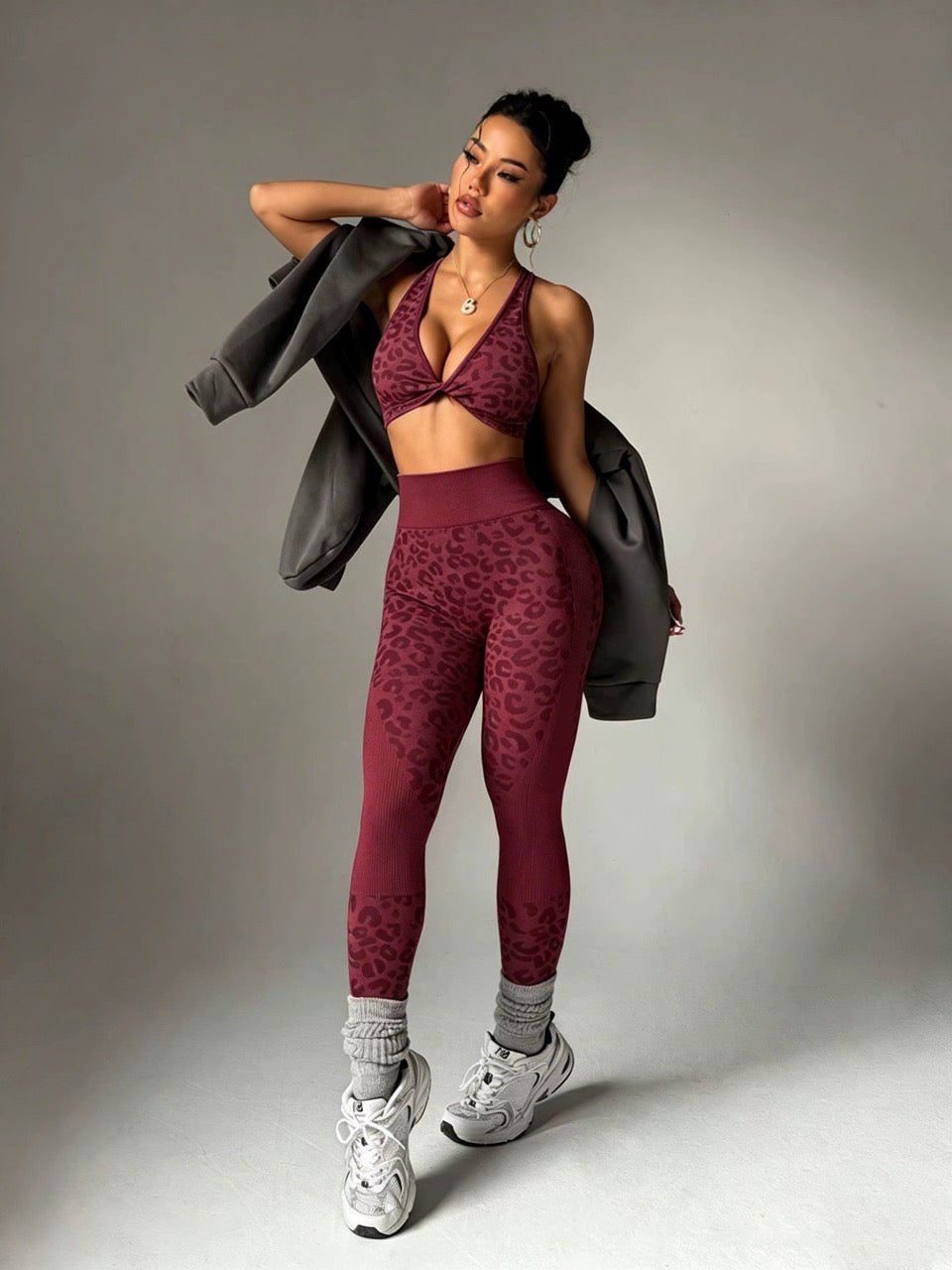 BOMBSHELL LEOPARD TOP-MAROON