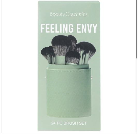 BEAUTY CREATION 24 PC BRUSH SET FEELING ENVY GREEN COLOR